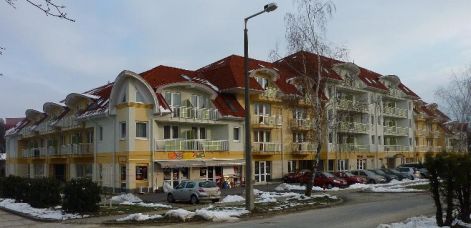Az apartmanház